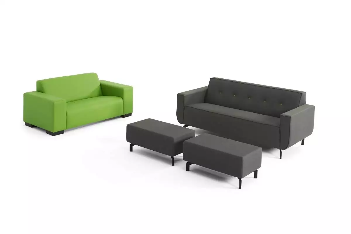 Opstelling van een groene en grijze loungebank gestoffeerd met kunstleer. In het midden staan bijpassende koffietafels.